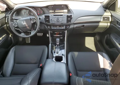 2016 Honda Accord Sport z USA, uszkodzony, nr VIN 1HGCR2F54GA157909